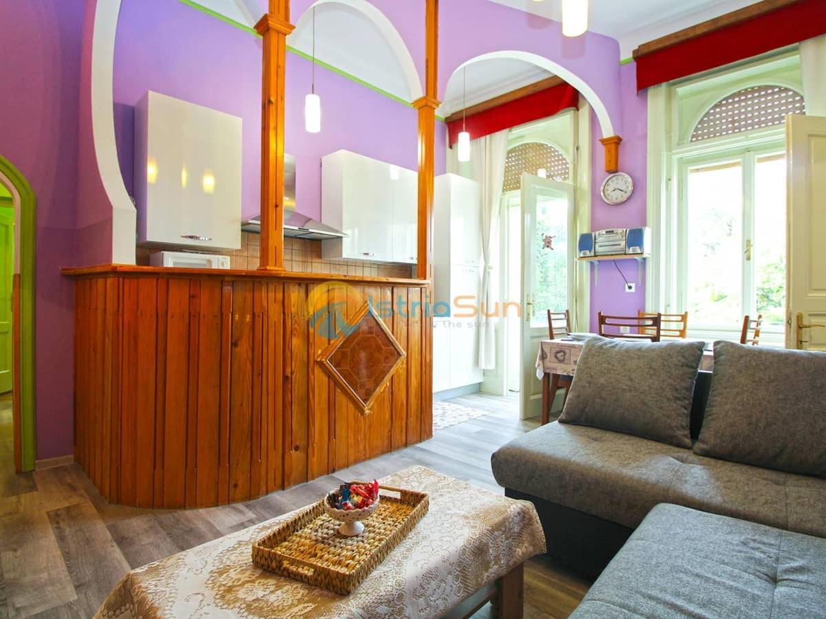 Studio Apartman Lea Pula Exterior foto