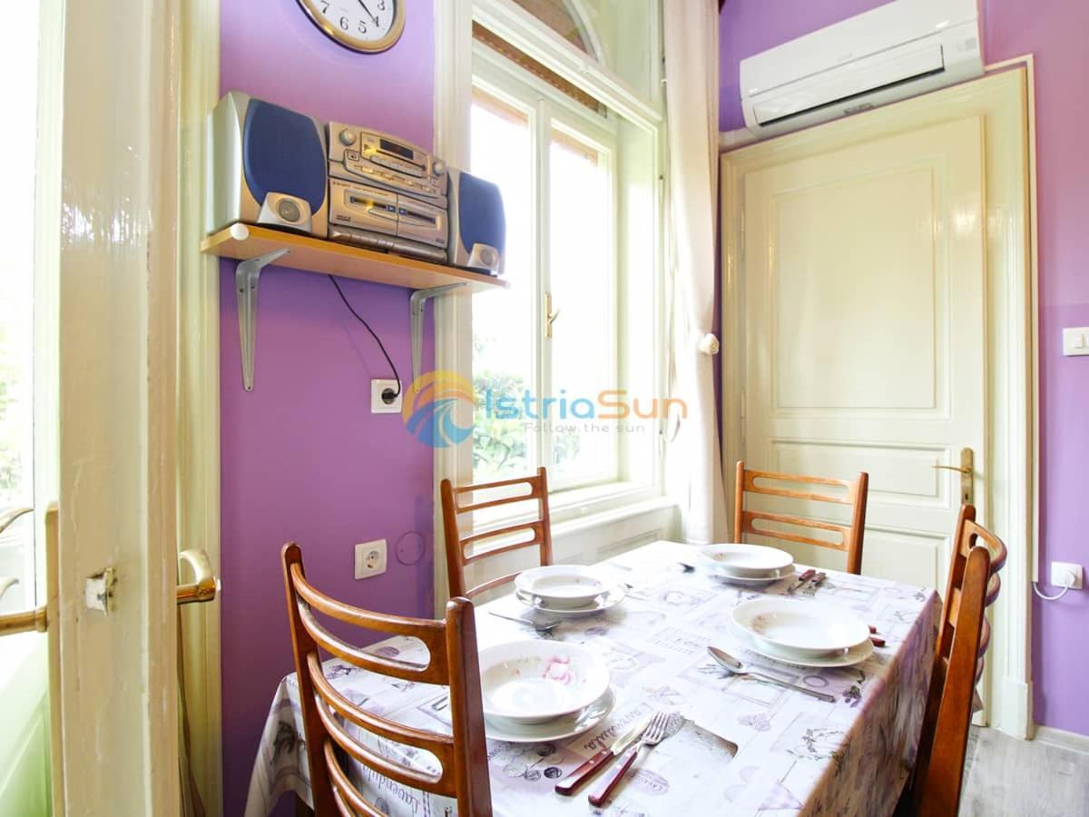 Studio Apartman Lea Pula Exterior foto